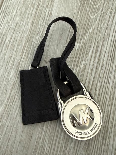 Prívesok michael kors, michael kors