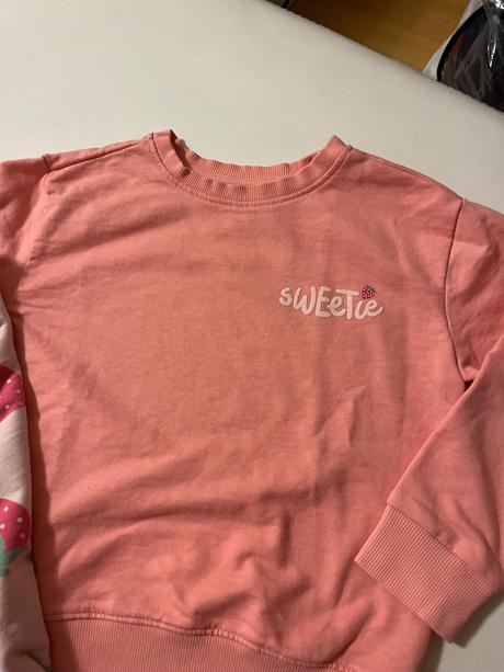 Jahodkove mikiny sinsay, sinsay,116