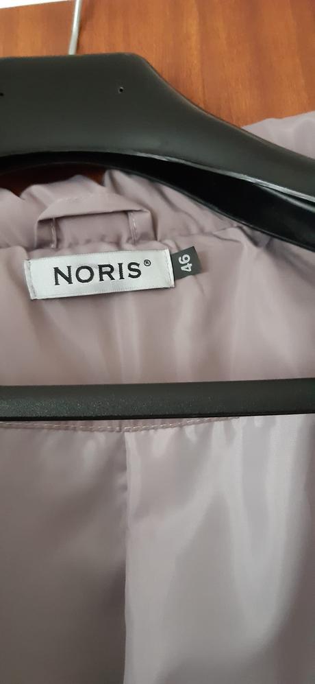 Dámska vetrovka, 46