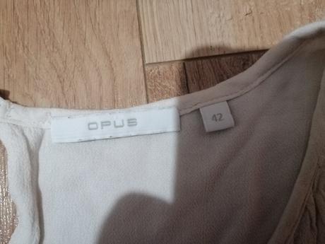 Biela bluzka opus 42, 42