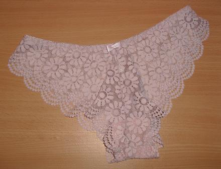 Pudrove krajkovane nohavicky, m