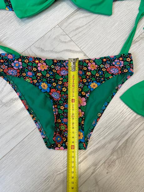 Zelené kvetinové plavky, xs