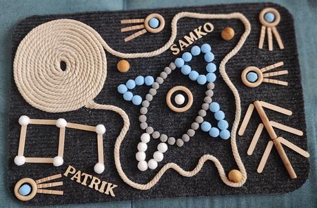 Senzomotorický koberec vesmír, 