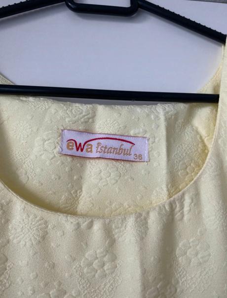 Spoločenské šaty s potlačou, xs