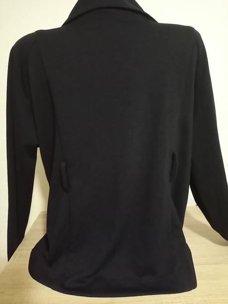 Elastické sako s fakt dlhyyym rukávom, l