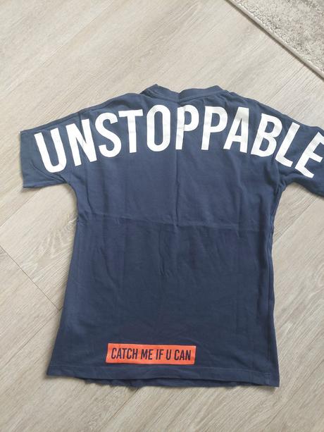 Tricko, reserved,140