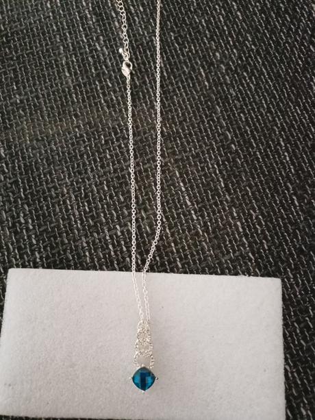 Nahrdelnik avon, avon