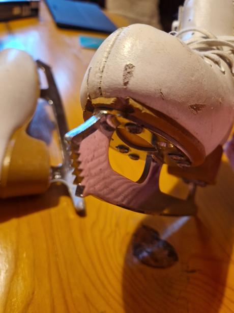 Korčule edea 215, 32