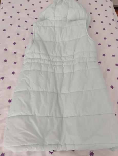 Vesta bez rukavov, s