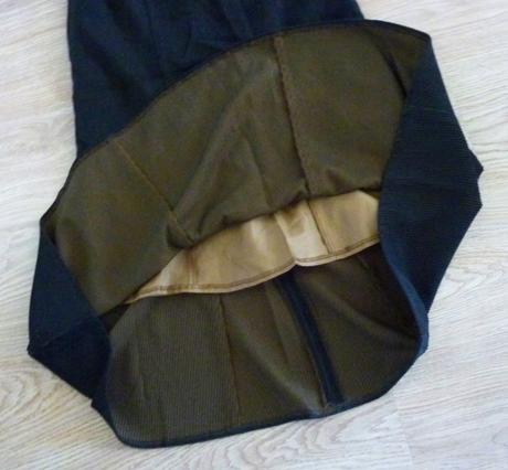 Menžestrová sukňa, a-strih, veľ. 38, málo nosená, 38