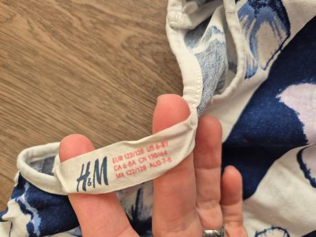 Motylikové šaty, h&m,128