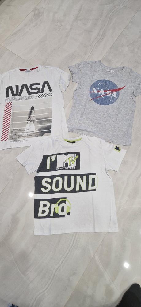 Trička v- 140/146, sinsay,146