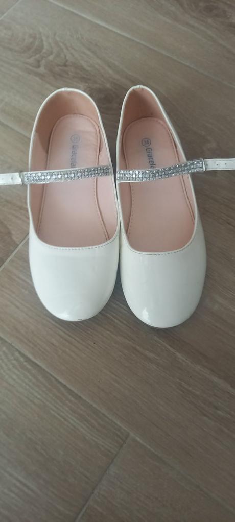 Biele baleríny, graceland,35