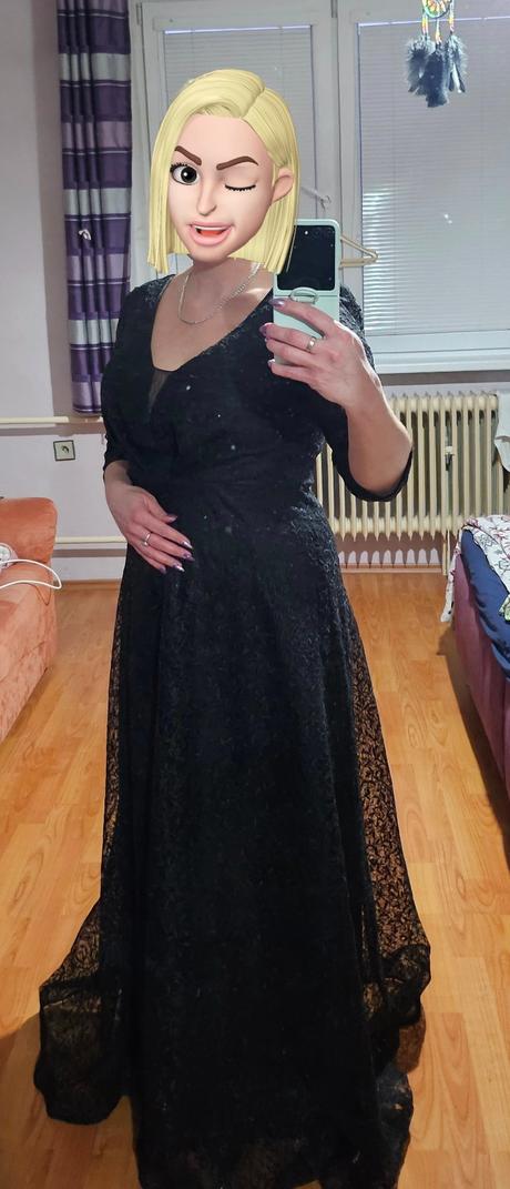 Spoločenské šaty, 44