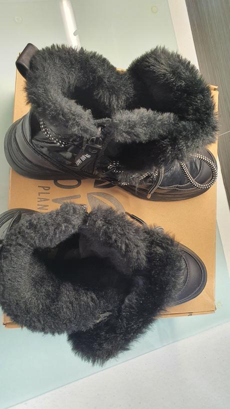 Krásne čižmičky, 37