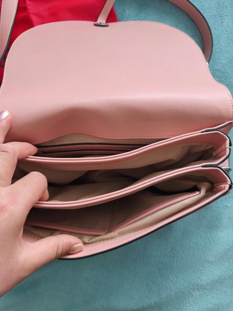 Valentino kabelka, valentino