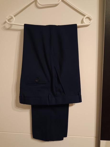 Chlapčenský oblek, 152