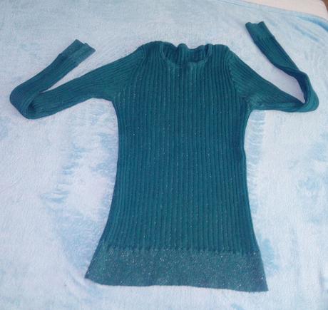 Tmavozelený pulóver, s