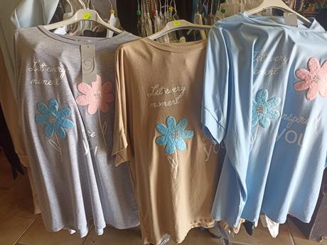 Dámske bavlnené dlhšie tričko s kvetmi, l / xl / xxl