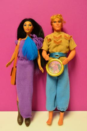 Barbie pocahontas a ken john,