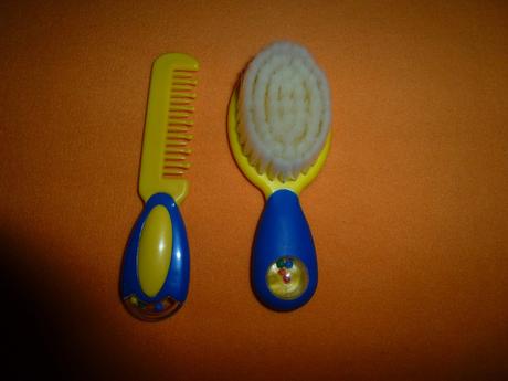 Hrebeň a kefka chicco, 