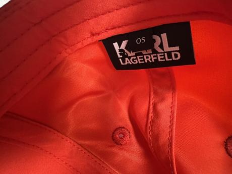 Tmavooranžová šiltovka zn. karl lagerfeld originál,