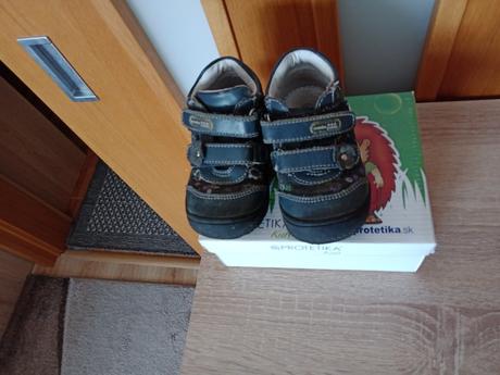 Dievčenské prechodné topánky zn.protetika, protetika,22