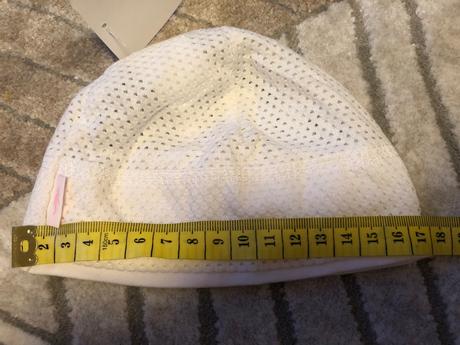 Letná dierkovaná čiapka, <50