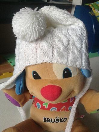 Biela štrikovaná čiapočka (hand-made), 74