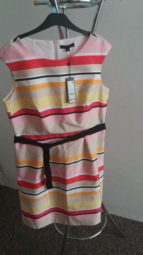 Nove, elegantne saty comma v. 40, 40