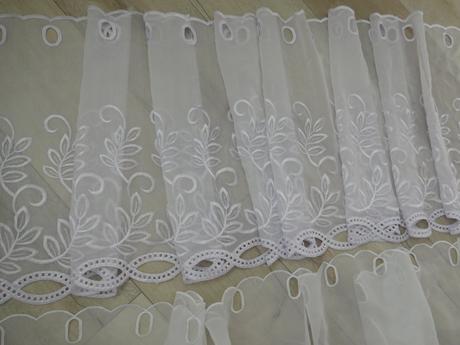 Záclonky na balkonové a kuchynské okno,,