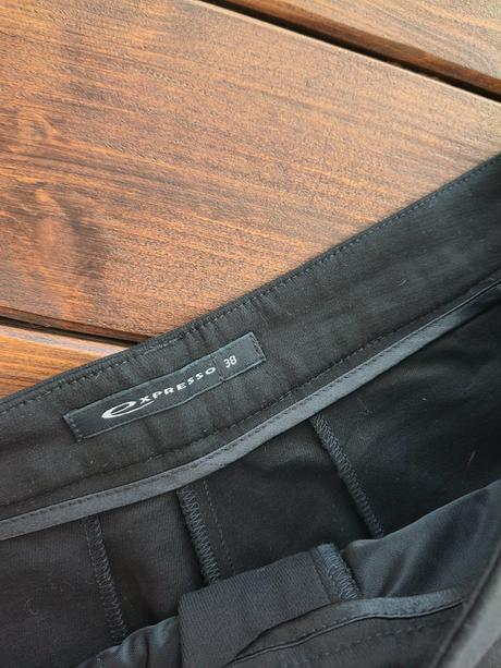 Express pohodlné šortky s vysokým pásom m-l, m