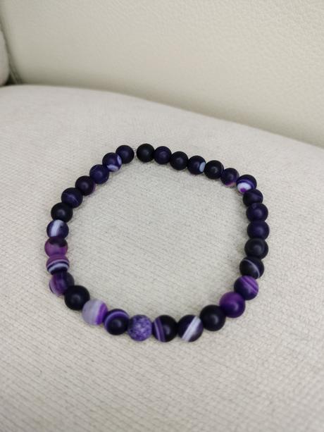 Handmade náramok z achát fialový matný, 