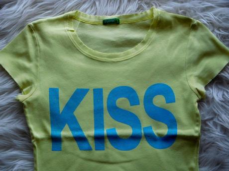 Krásne tričko kiss-benetton výborný stav, benetton,140