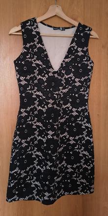 Koktejlové šaty v. s, s