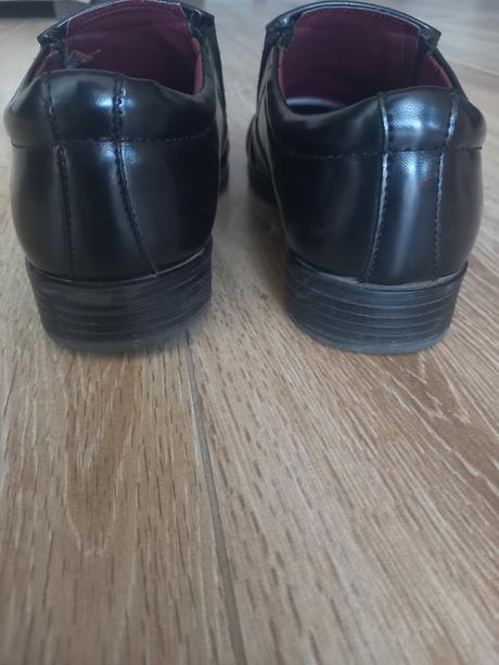 Spoločenské topánky, 34