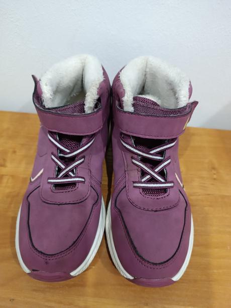 Kožušinove topanky, 33