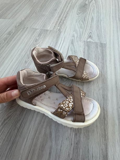 Kožené sandálky d.d.step, d.d.step,28