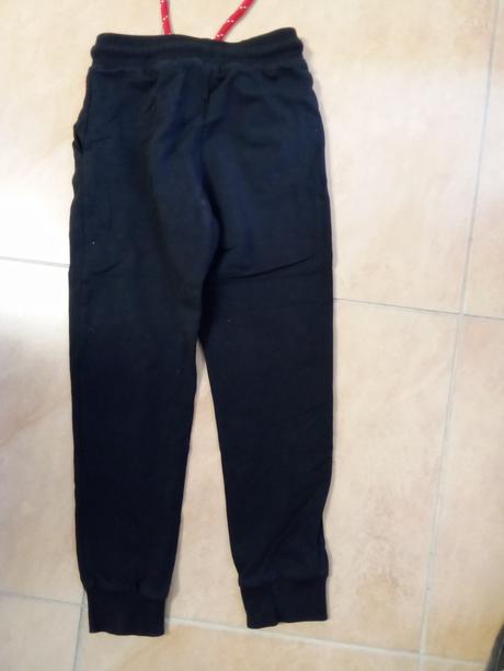 Tepláčiky v top stave 128/134, 128