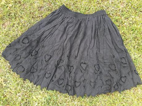 Sukňa čipkovaná velk. 36/38., 36