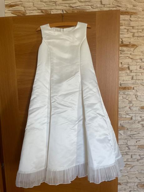 Sviatocne saty na svadbu/prijimanie, 128