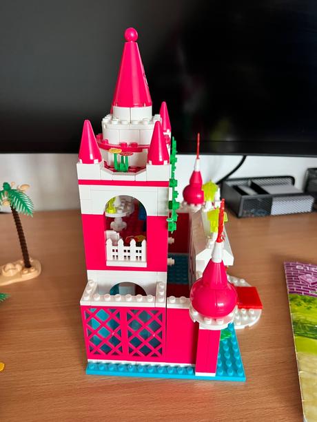 Stavebnica banbao loving world - svadobná kaplnka, 