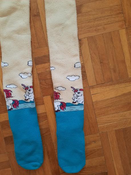 Dievčenské pančušky, 122