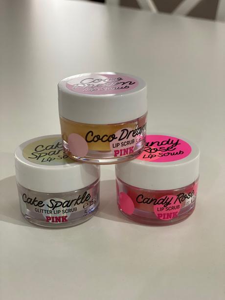 Scrub na pery pink victorias secret,