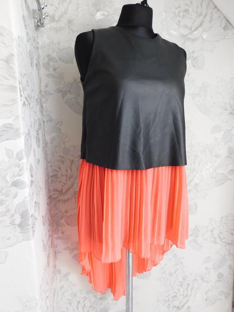 Pekne trendy šaty/tunika, 36