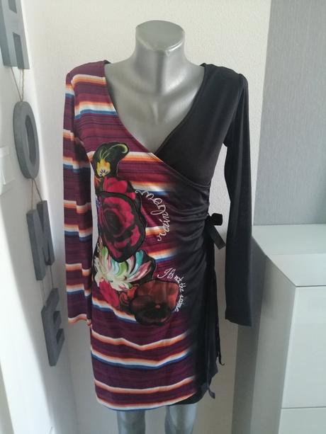 Elegantné šaty zn. desigual veľkosť s, desigual,s