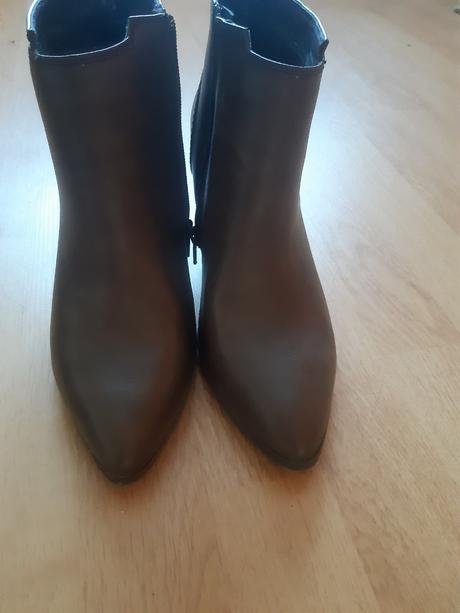 Čizmy, 38