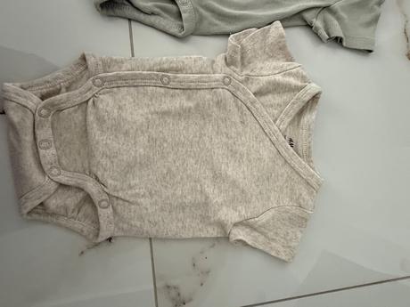 Sada body 56, h&m,56