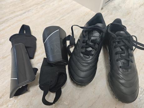 Kopačky -turfy a chrániče, adidas,36