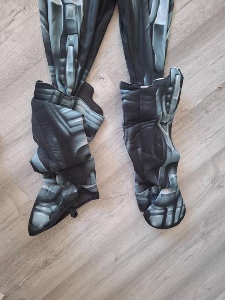 Kostým marvel s vypchávkami (+maska na tvár),